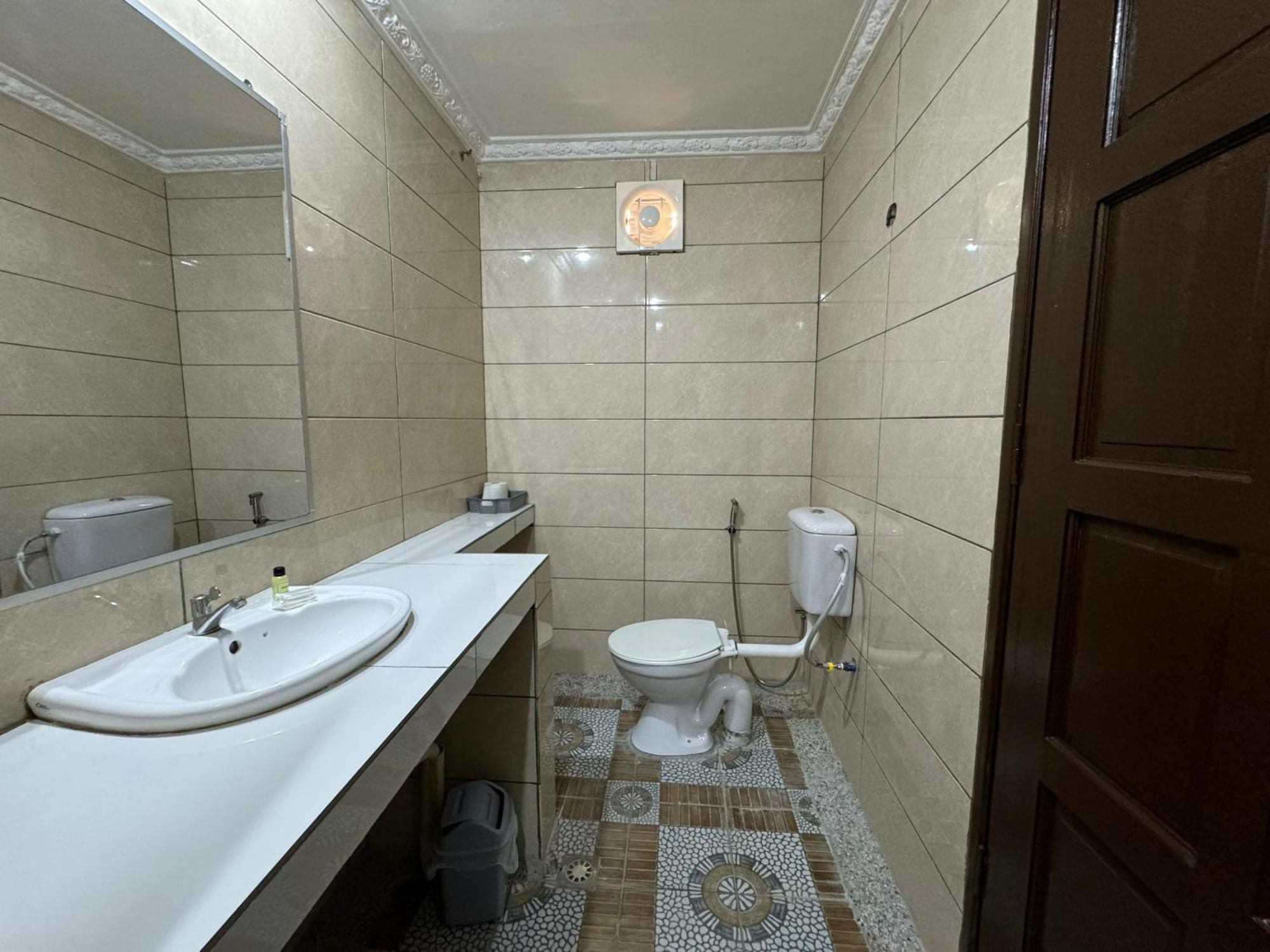 ラハダトゥMyoldhouseアパートメント エクステリア 写真