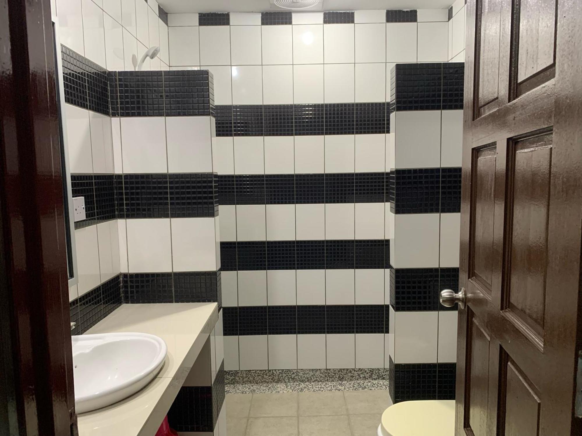 ラハダトゥMyoldhouseアパートメント エクステリア 写真